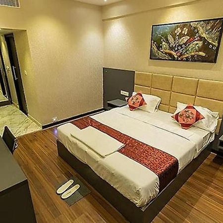 แกรนด์ ซีซั่น - เดอะ บิสซิเนส โฮเต็ล Hotel บังกาลอร์ ภายนอก รูปภาพ