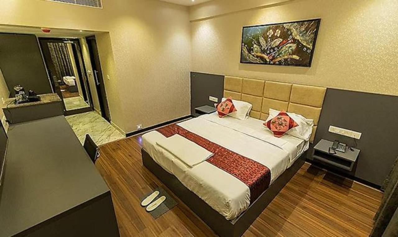 แกรนด์ ซีซั่น - เดอะ บิสซิเนส โฮเต็ล Hotel บังกาลอร์ ภายนอก รูปภาพ