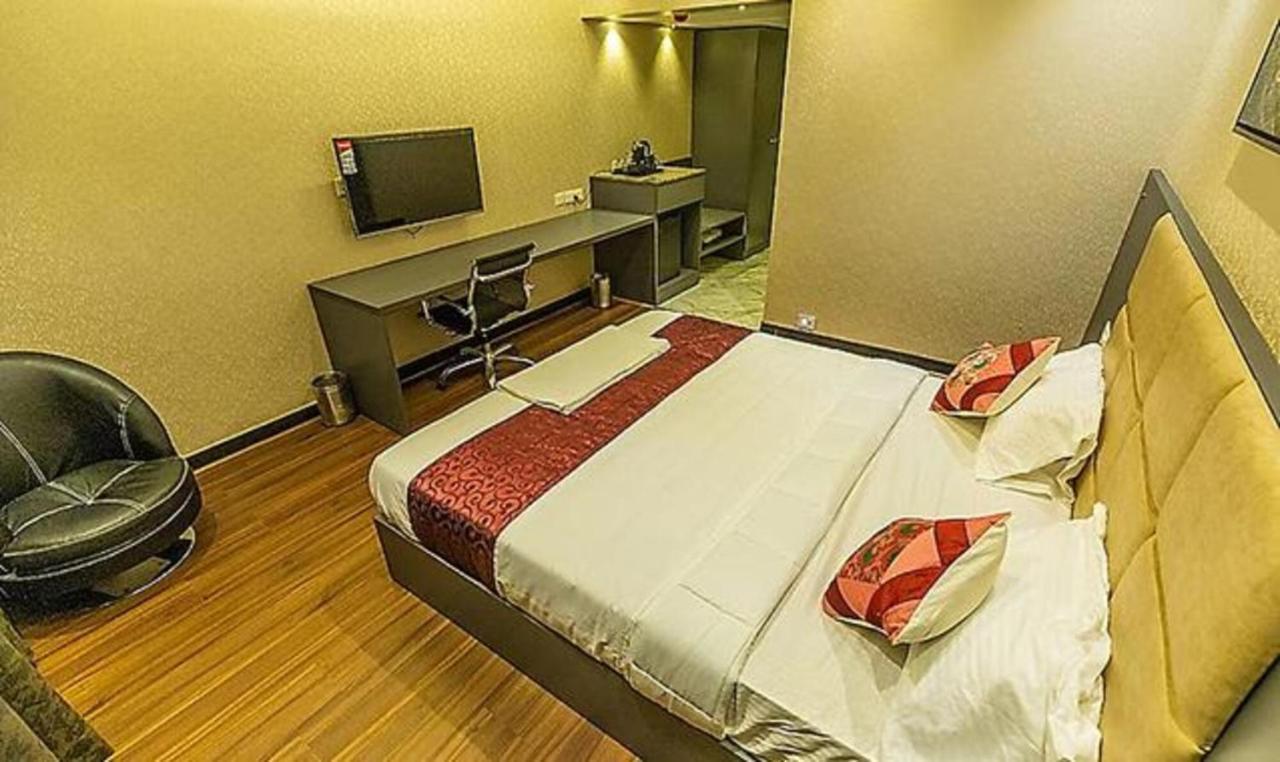 แกรนด์ ซีซั่น - เดอะ บิสซิเนส โฮเต็ล Hotel บังกาลอร์ ภายนอก รูปภาพ