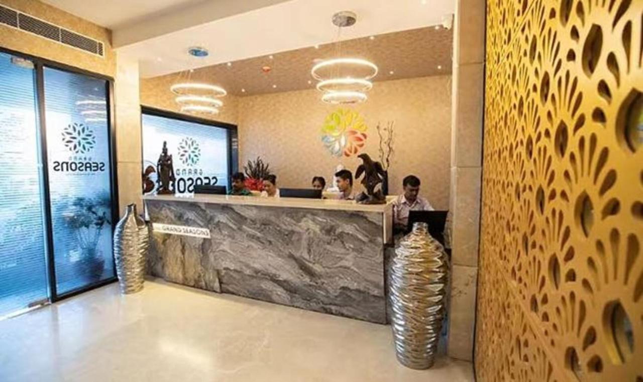 แกรนด์ ซีซั่น - เดอะ บิสซิเนส โฮเต็ล Hotel บังกาลอร์ ภายนอก รูปภาพ