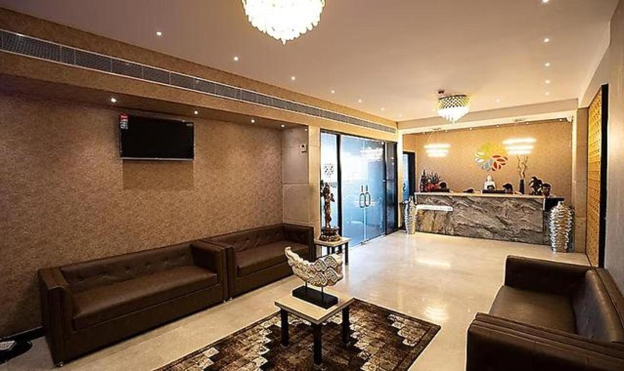 แกรนด์ ซีซั่น - เดอะ บิสซิเนส โฮเต็ล Hotel บังกาลอร์ ภายนอก รูปภาพ